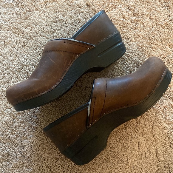 Dansko Professional Clogs - Picture 3 of 9